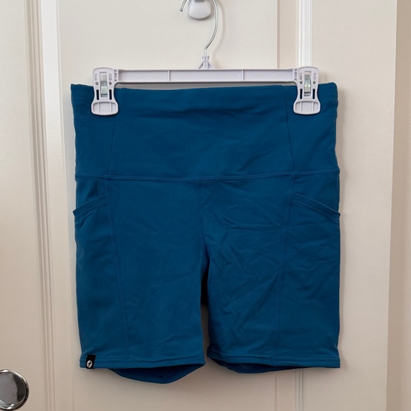 oiselle Pants - Oiselle Pocket Jogger 5.25” shorts 8 teal